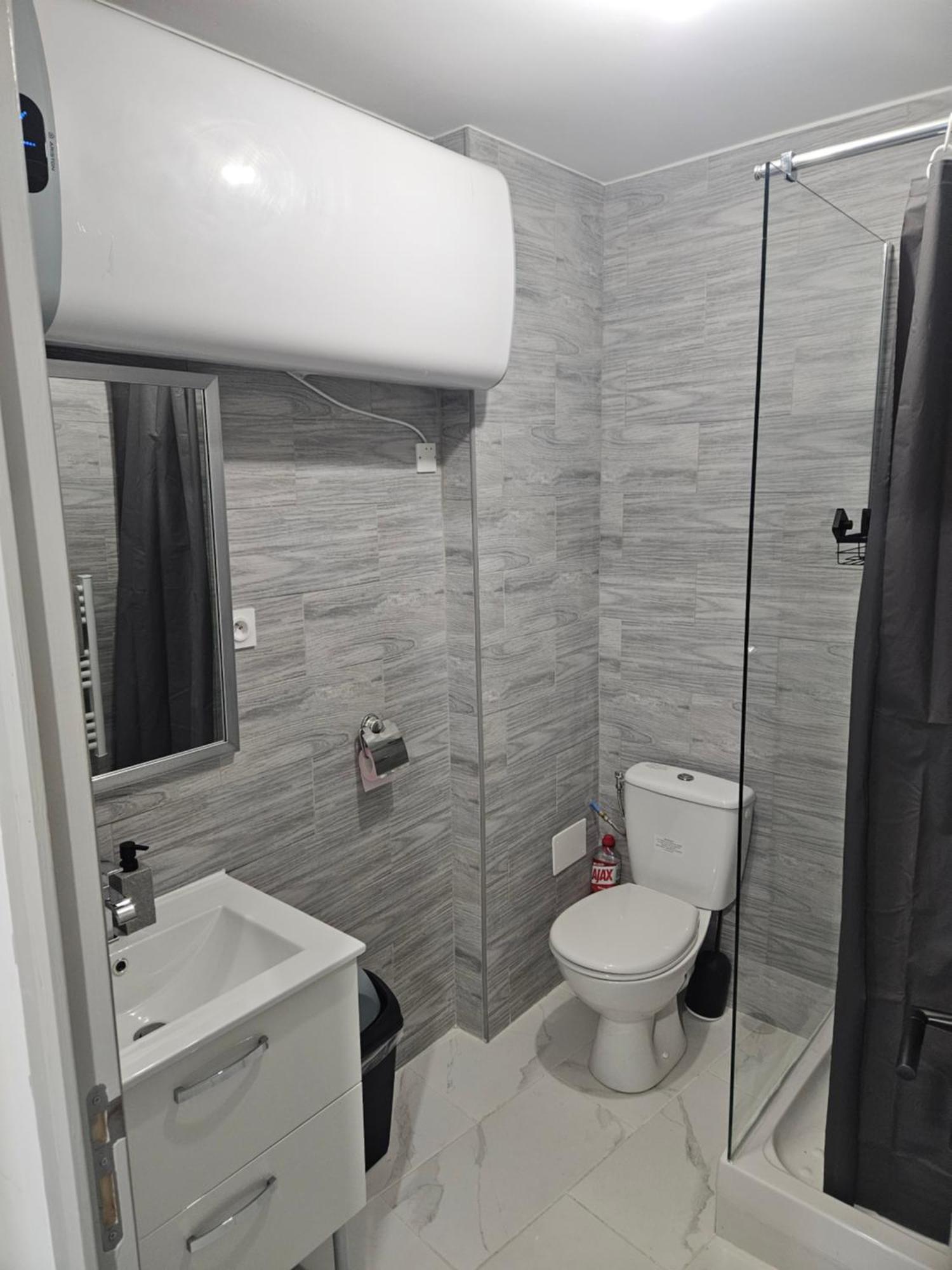 T2 Moderne, Calme Et Entierement Renove. Leilighet Béziers Eksteriør bilde